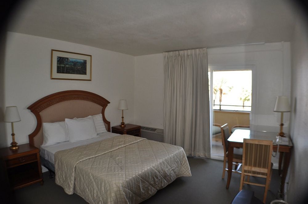 Super 8 By Wyndham Las Vegas North Strip/Fremont St. Area Exterior foto