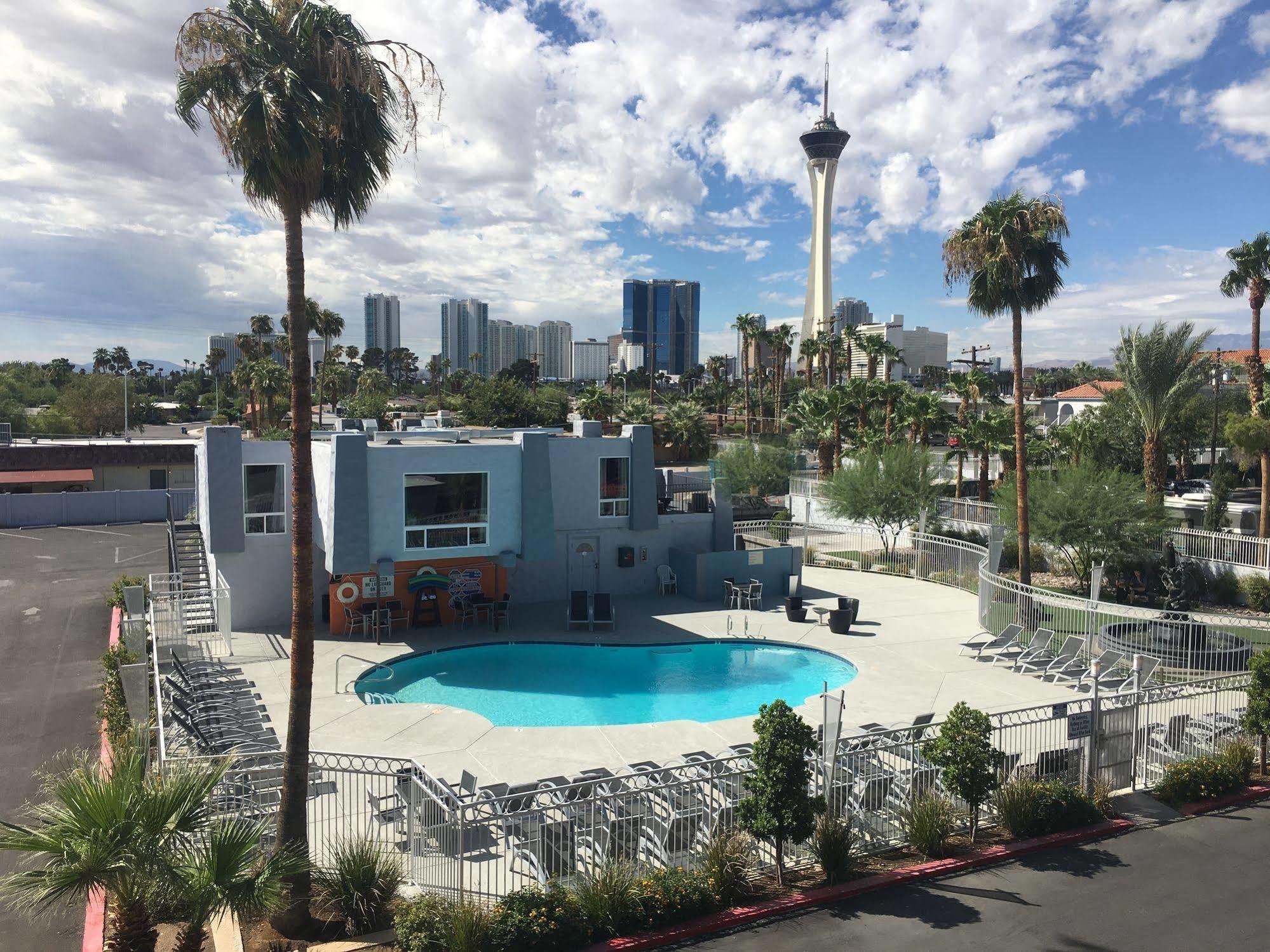 Super 8 By Wyndham Las Vegas North Strip/Fremont St. Area Exterior foto